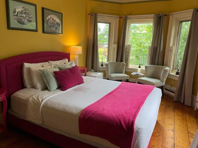 La Belle Victorienne Otel Magog Dış mekan fotoğraf