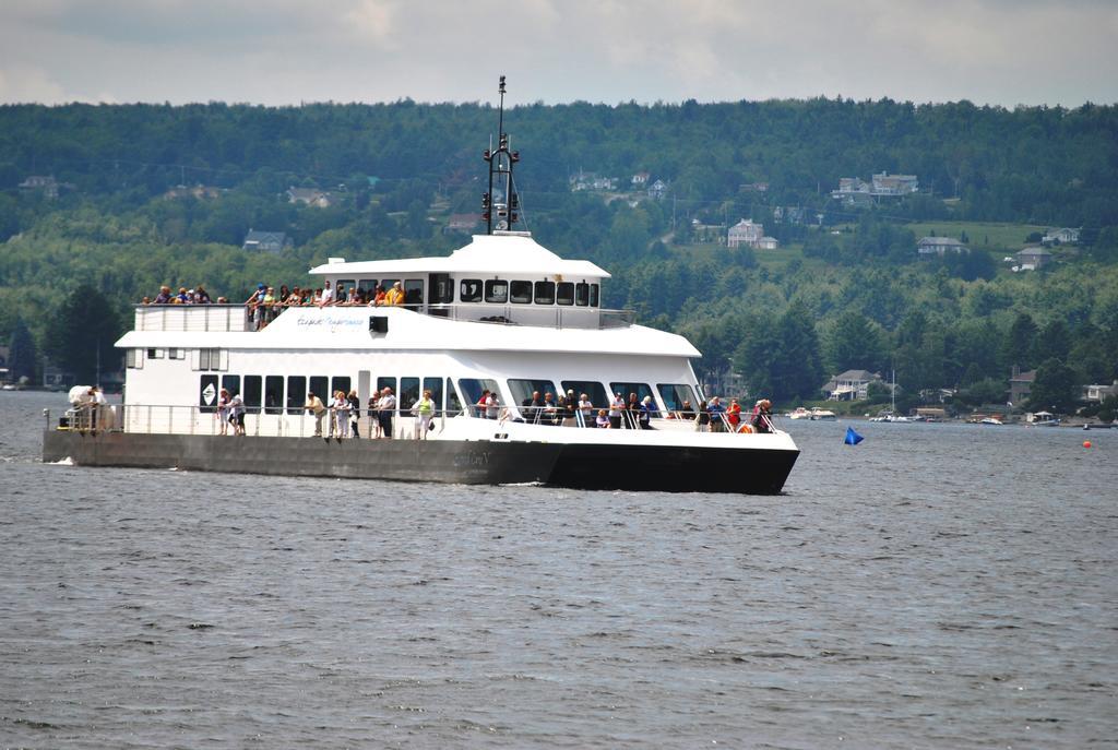 La Belle Victorienne Otel Magog Dış mekan fotoğraf