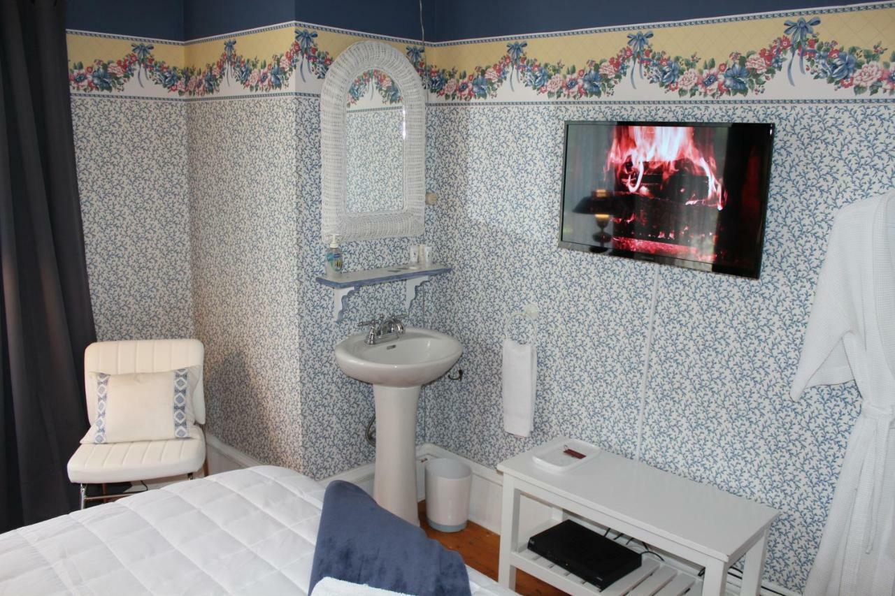 La Belle Victorienne Otel Magog Dış mekan fotoğraf
