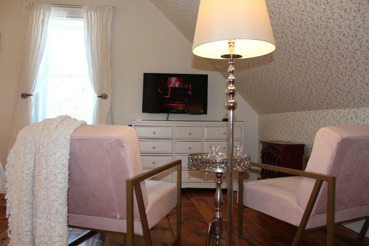 La Belle Victorienne Otel Magog Dış mekan fotoğraf